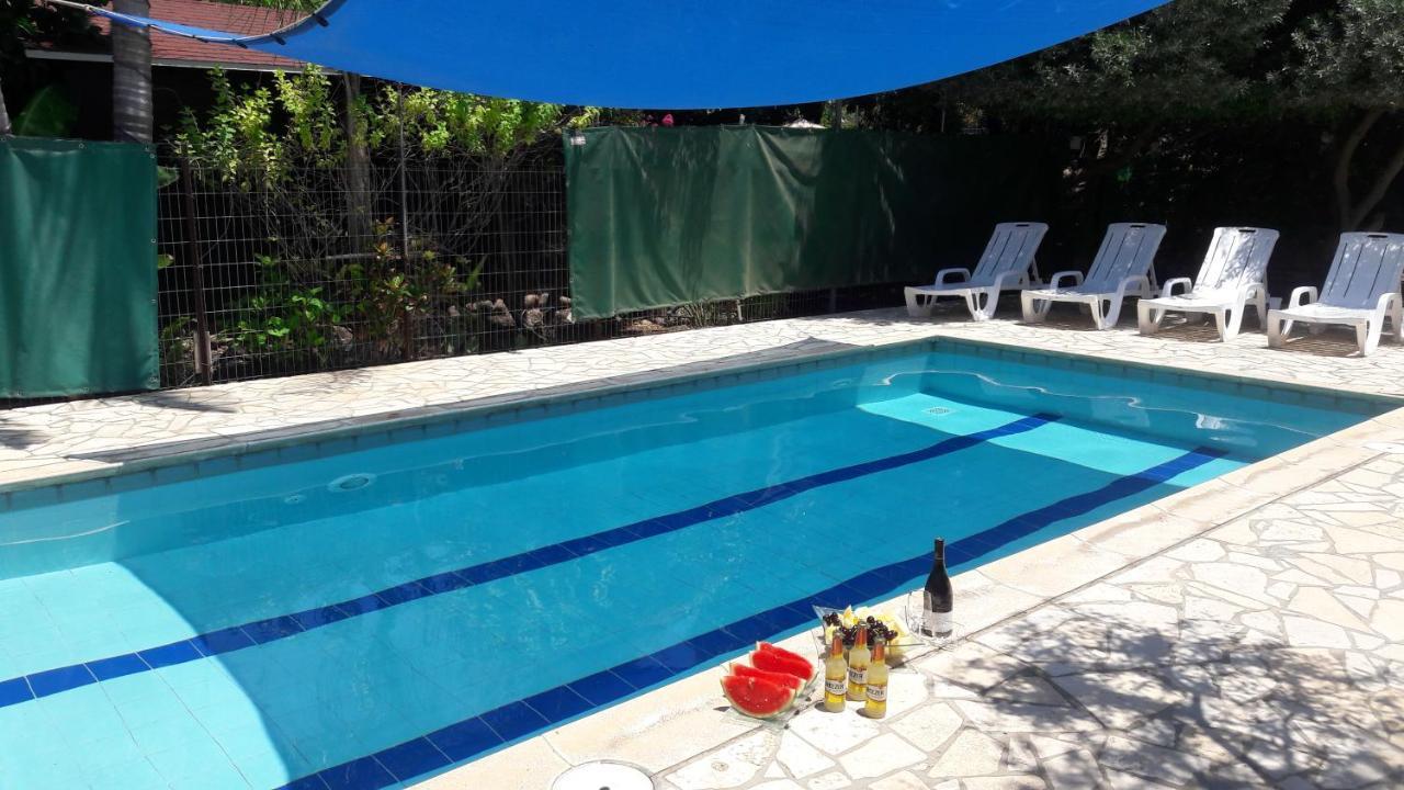 Villa נופש דביר - סוויטות מהממות ובקתה כפרית עם ג'קוזי ליד הכנרת - יש מקלט צמוד Migdal Esterno foto