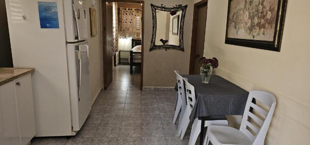 Villa נופש דביר - סוויטות מהממות ובקתה כפרית עם ג'קוזי ליד הכנרת - יש מקלט צמוד Migdal Esterno foto