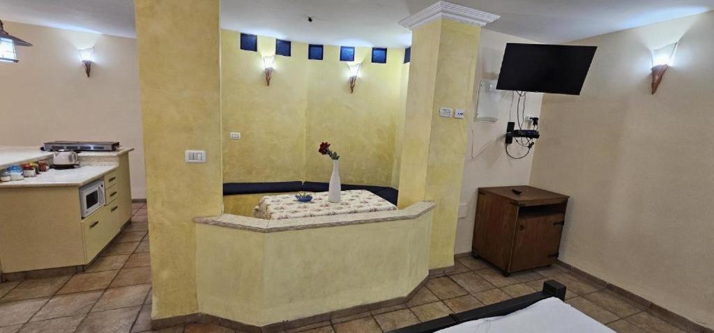 Villa נופש דביר - סוויטות מהממות ובקתה כפרית עם ג'קוזי ליד הכנרת - יש מקלט צמוד Migdal Camera foto